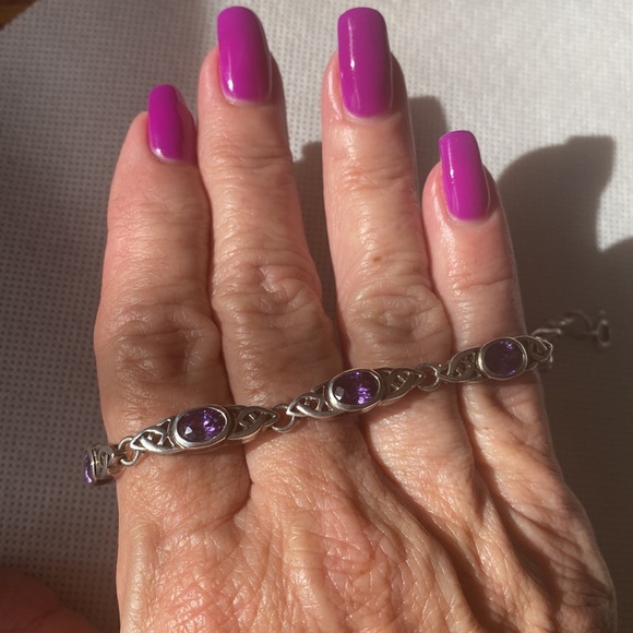 My Dear Friends π I have missed All of you! This TRINITY BRACELET IS 50 + years - Picture 9 of 9